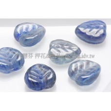 捷克愛心葉形珠9*9mm丹寧藍- 黑線條