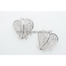 心形立體鏤空雕花-連接墜飾正白