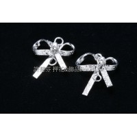 晶鑽霧面銀彩蝴蝶結-連接配件正白