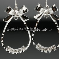 水滴蝴蝶結耳環配件代白