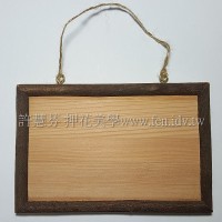 原木滾邊告示牌