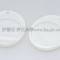珠光雲貝海洋蛋白色色橢圓形墜飾24*28m-2個