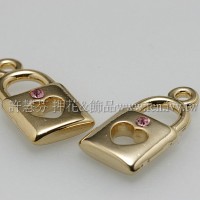 金色水鑽造型鎖頭-9.8*18.9mm-2個