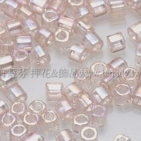 1.5mm方管日本珠-透明彩虹水蜜桃色-5g