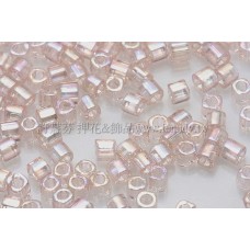 1.5mm方管日本珠-透明彩虹水蜜桃色-5g