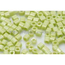 1.5mm方管日本珠-不透明蘋果綠色-5g