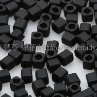 1.5mm方管日本珠-不透明霧面黑色-5g