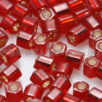 3mm方管日本珠酒紅內灌銀色--10g