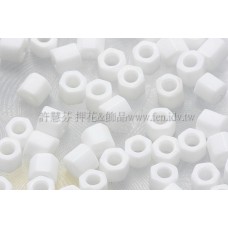 3mm方管日本珠不透明彩虹雪白色--10g