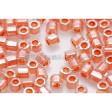 3mm方管日本珠水晶內鑲豔橙色--10g