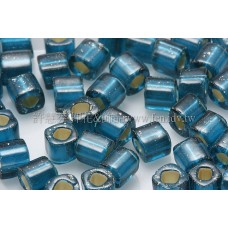 4mm方管日本珠藍綠色內鑲銀色--10g