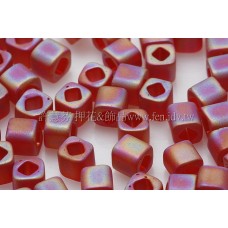 3mm方管日本珠霧面彩虹光紅葡萄酒色--10g