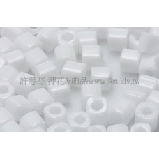 3mm方管日本珠不透明雪白色--10g