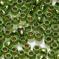 2mm日本珠葉綠色玻璃內鑲-綠金色--5g