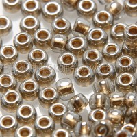 2mm日本珠卡其色玻璃內鑲-可可金色--10g