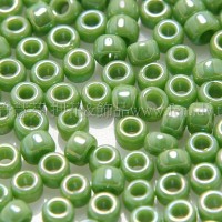 2mm日本珠珍珠光-草綠色--10g