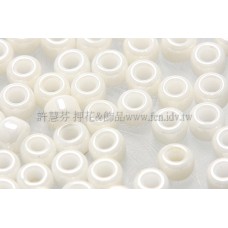 3mm日本珠不透明珠光米白色--10g
