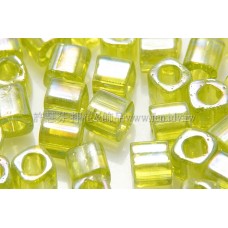 4mm方管日本珠珠光七彩草綠色--10g