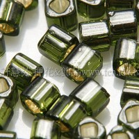 3mm方管日本珠晶亮玻璃內鑲水草綠色--10g