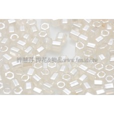 2mm短管日本珠斯里蘭卡珠光象牙白色10g