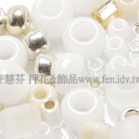 繽紛珠寶盒-白雪金銀色系混合珠--10g