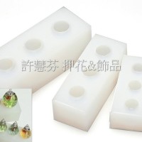 晶亮圓球形軟模