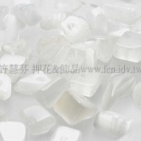 9272白貓眼碎石4.5~10mm-10g